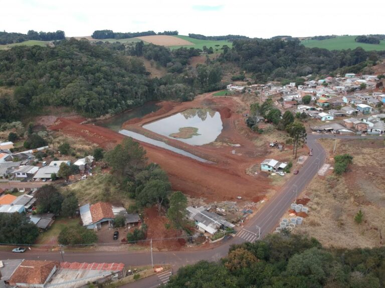 Obra da Contenção do bairro Bonato em Pato Branco