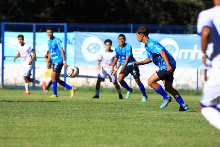 Azuriz começou com vitória o paranaense Sub-20