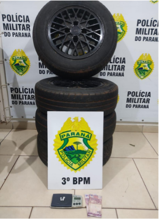 Drogas, arma e munições foram apreendidas em ações da PM em Pato Branco e Chopinzinho