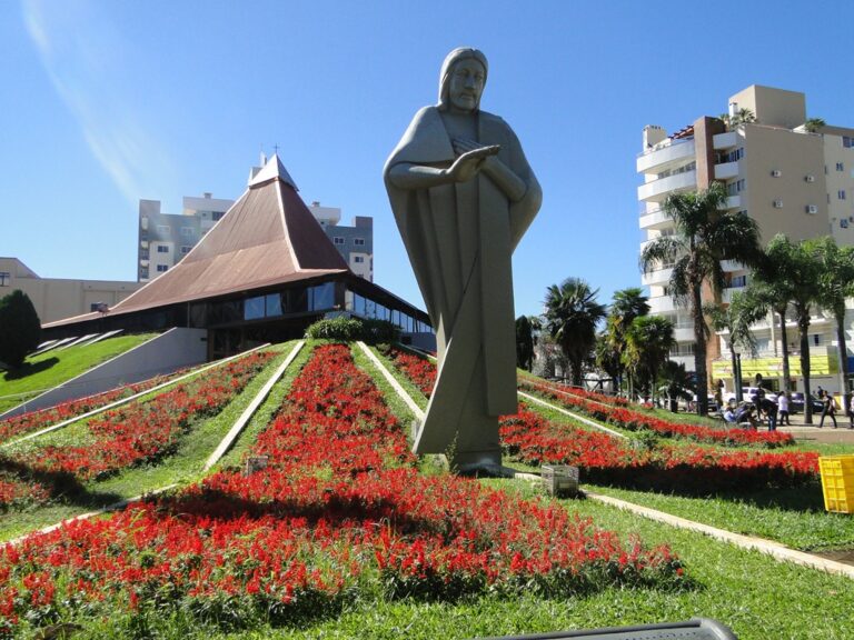 Palmas: padre é afastado por tempo indeterminado