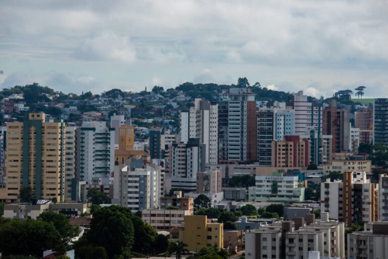 Vereadores cobram área para o Cense