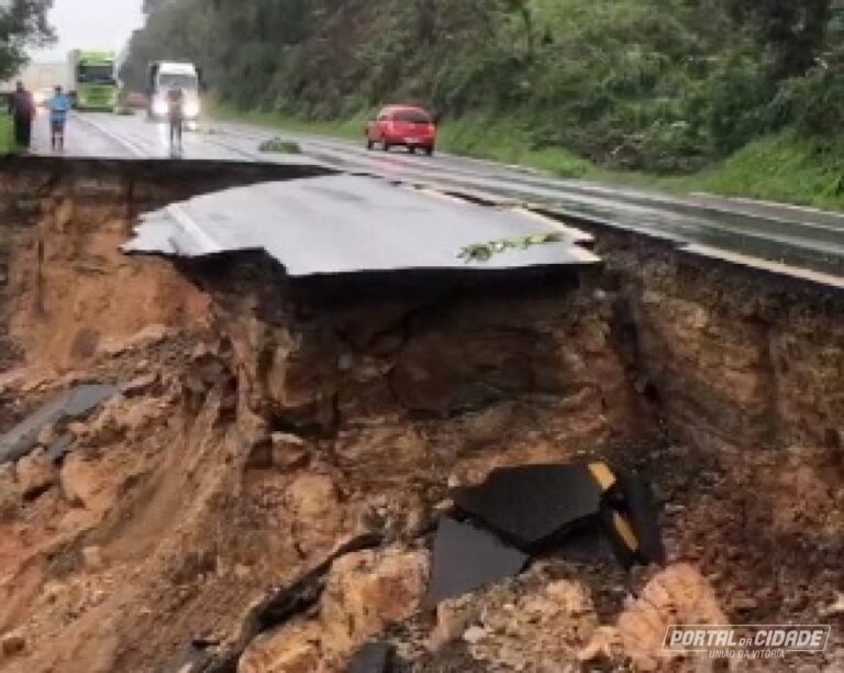 Trecho de rodovia da BR-476 cede próximo de União da Vitória