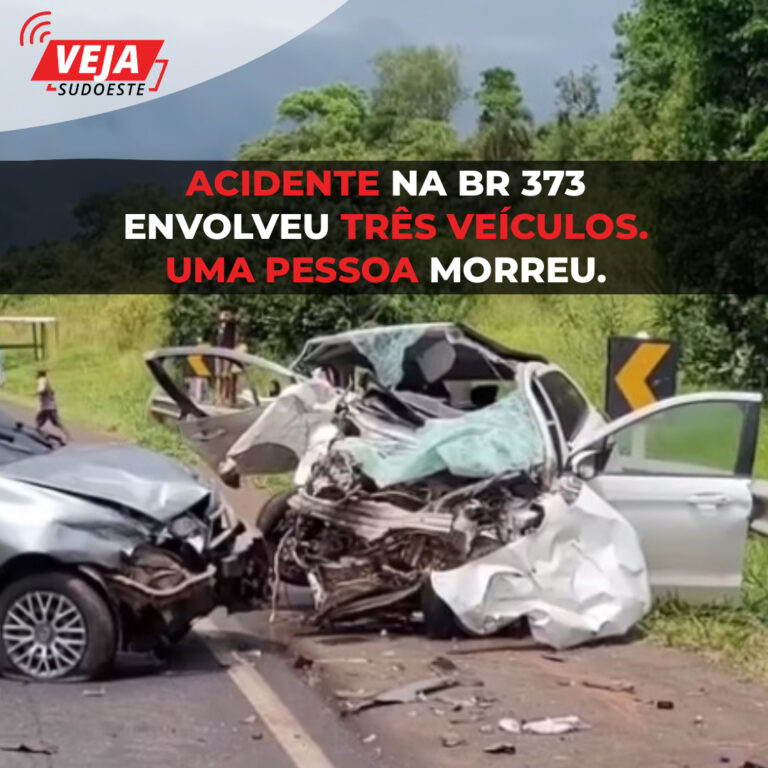 Acidente envolve três veículos na BR 373