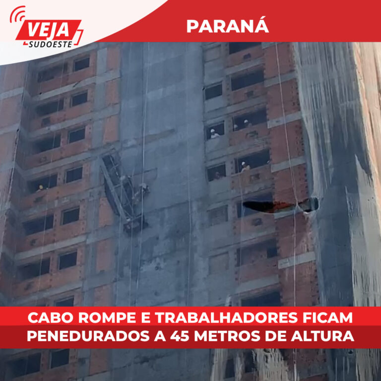 Cabo rompe e trabalhadores ficam pendurados a 45 metros de altura