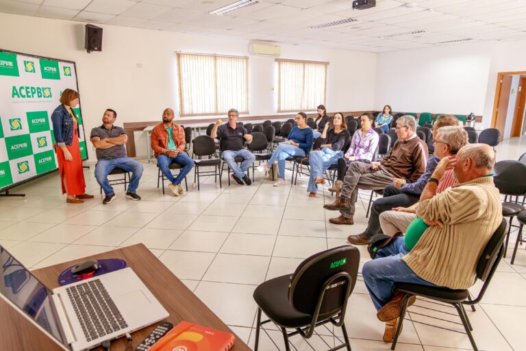 Pato Branco discute soluções para alagamentos no centro