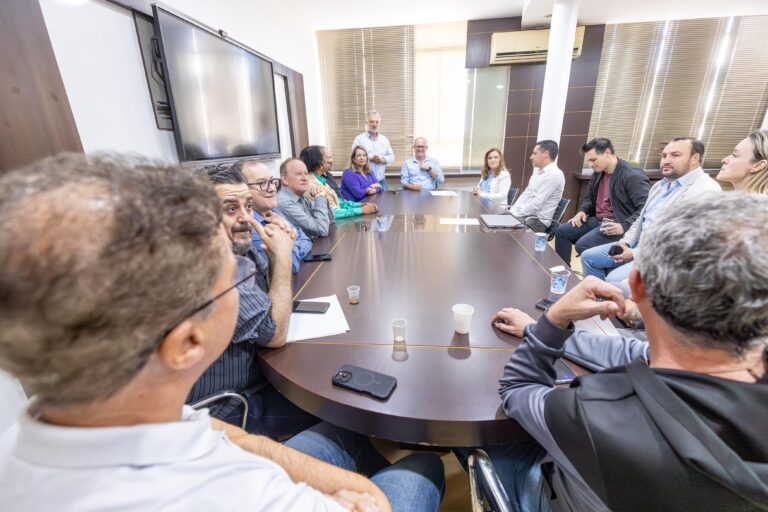 Secretária Estadual Leandre Dal Ponte visita Pato Branco e discute políticas públicas para mulheres, idosos e saúde mental