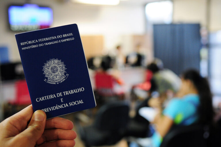 Agência do Trabalhador divulga vagas e agenda de entrevistas para segunda‑feira (30/03)