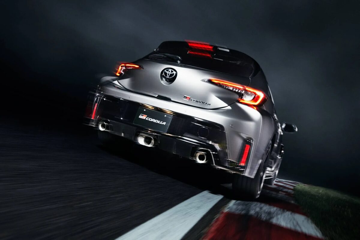 GR Corolla de 304 cv com câmbio manual é confirmado para o Brasil