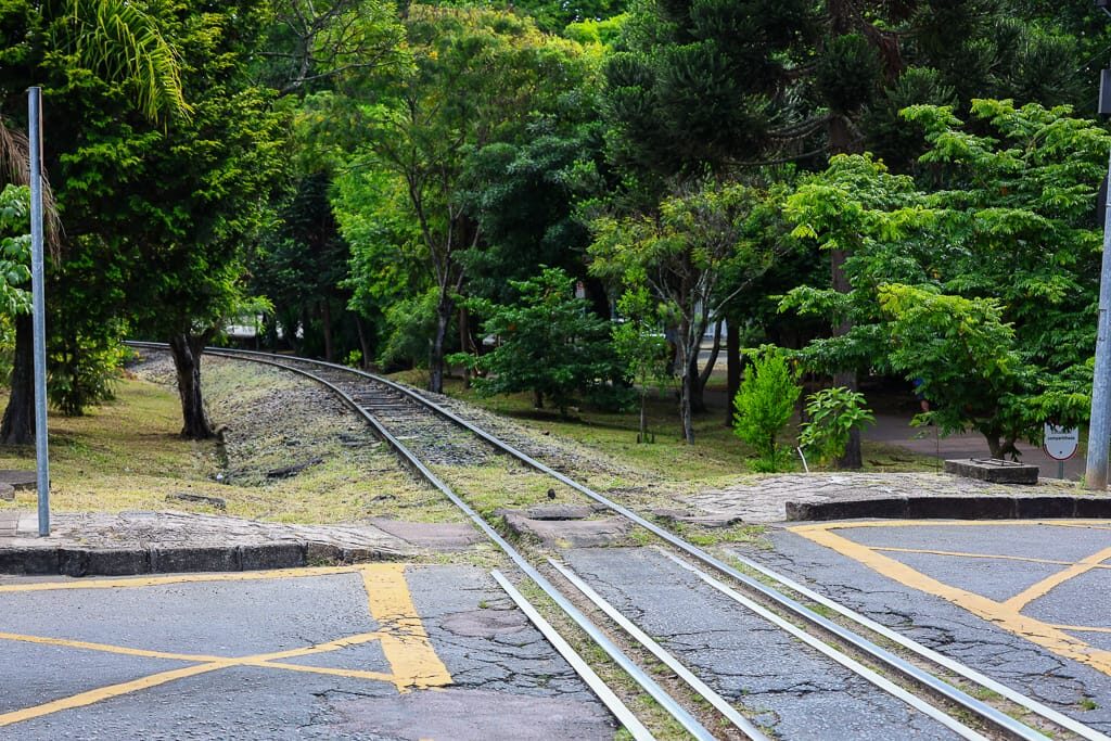 Justiça inclui Curitiba e municípios da RMC em ação que pede retirada de trens de carga do perímetro urbano