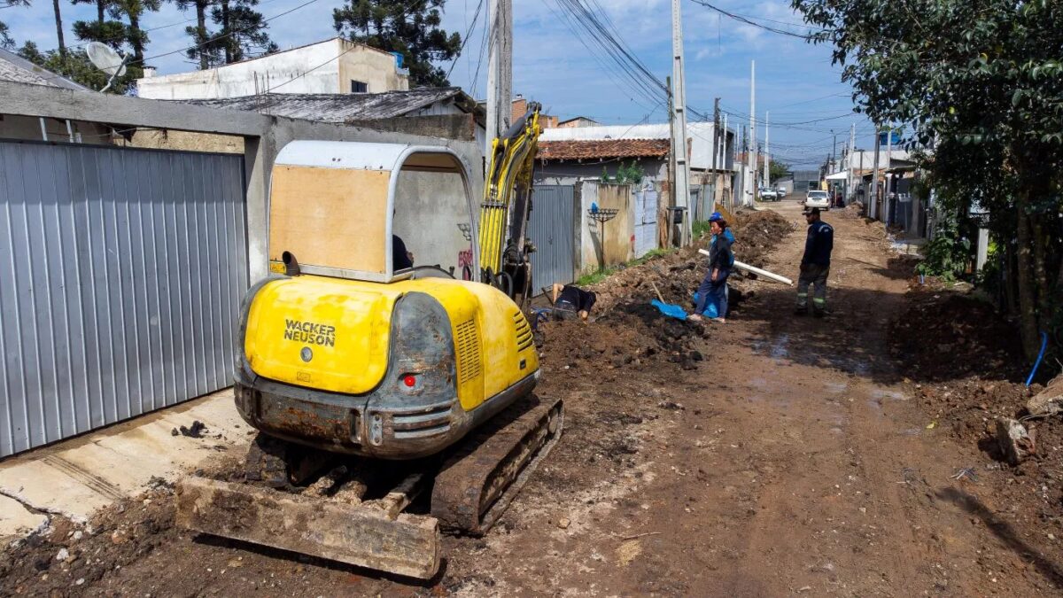 Redes de água e energia elétrica chegam a mais ruas do Jardim Israelense