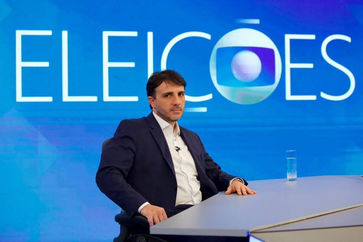 Renan Santos defende que Brasil tenha bomba atômica e minimiza violações sob Bukele
