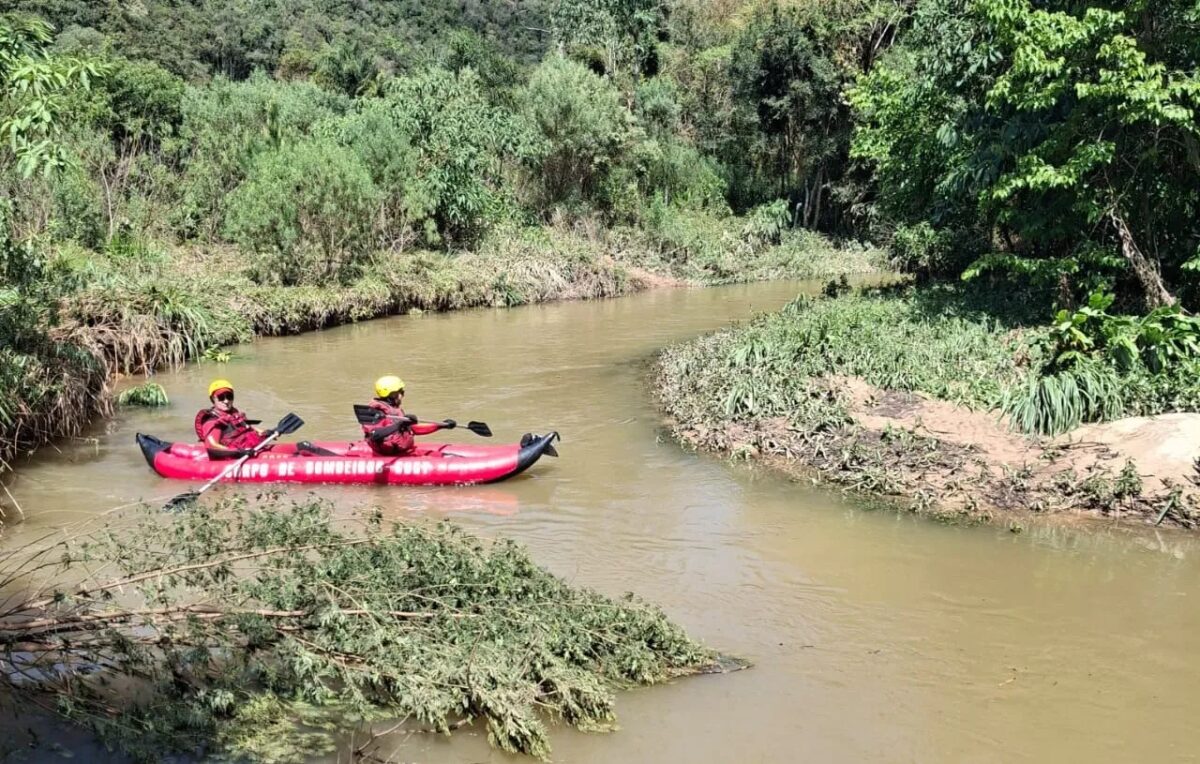 Bombeiros encontram mais um corpo e número de mortos após chuvas sobe para 5 no Paraná; uma pessoa está desaparecida