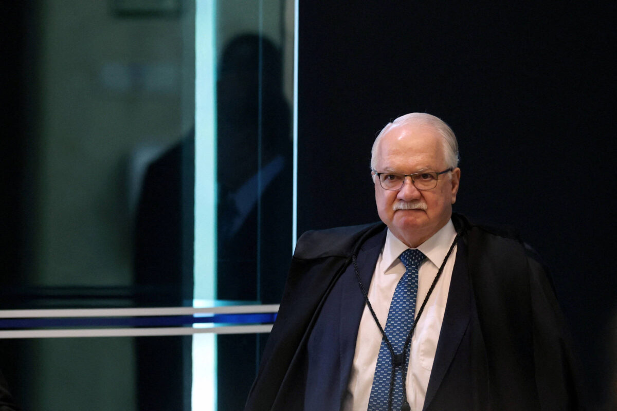 Decisões de Dino e de Mendonça sobre chefe da PF anuladas por Fachin tinham hierarquia? Entenda