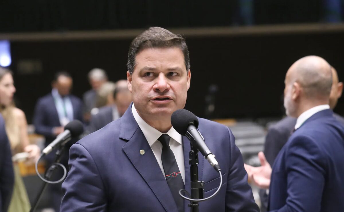 Eleições 2026 no PR: Sandro Alex diz que pretende ampliar escolas cívico-militares no estado